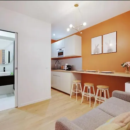 Charming For 4 People - Le Marais * Parigi